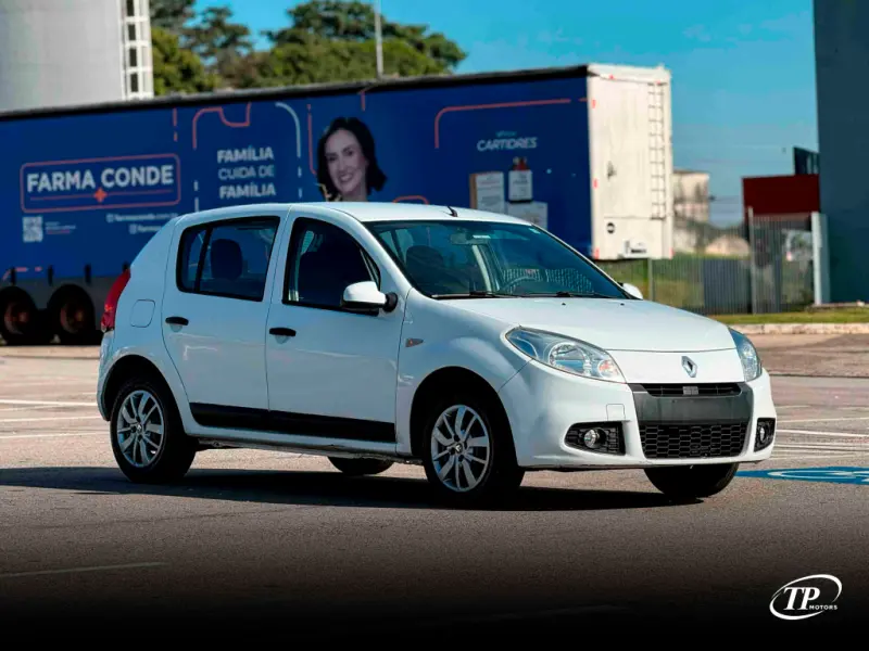 Sandero - Foto