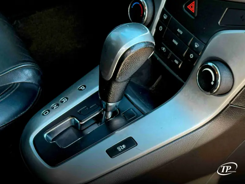 Cruze Hatch - Foto