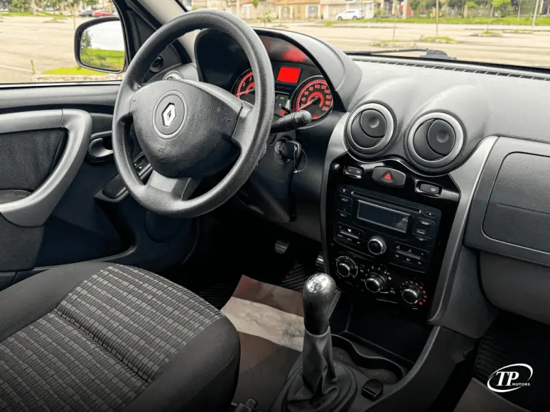 Sandero - Foto