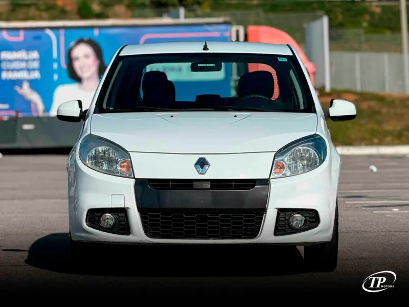 Sandero - Foto