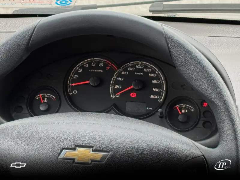 Corsa Sedan - Foto